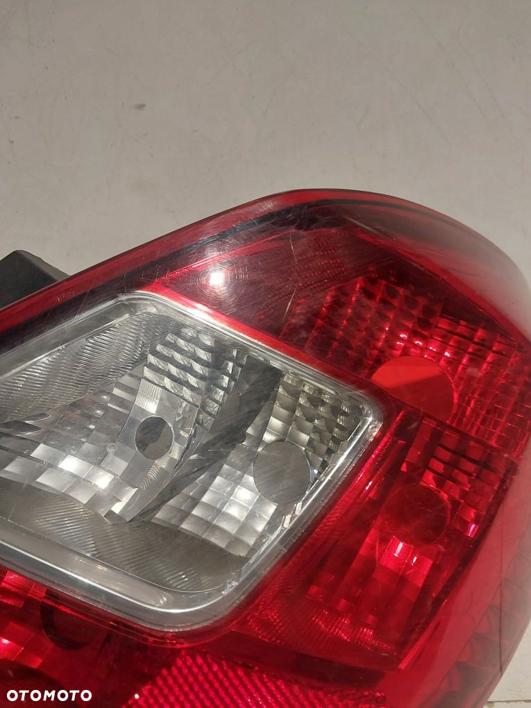 Opel Corsa D 5d 5 drzwi tylna prawa lampa tył prawy - 6