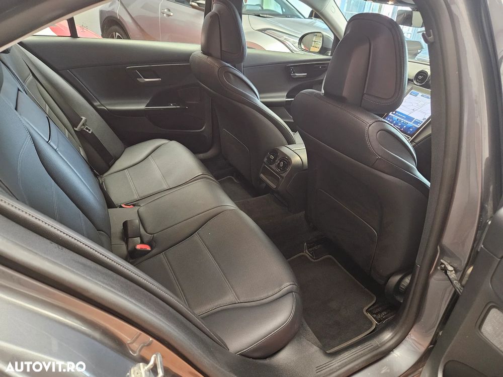 Mercedes-Benz C 220 d 4Matic 9G-TRONIC - 15