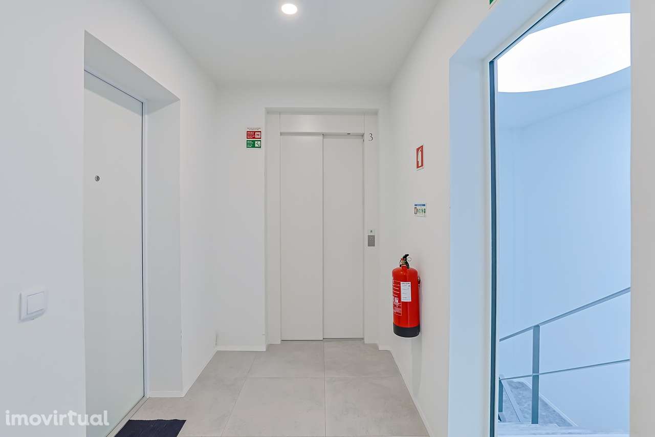 Apartamento T2 Venda em Braga (Maximinos, Sé e Cividade),Braga - Grande imagem: 3/33