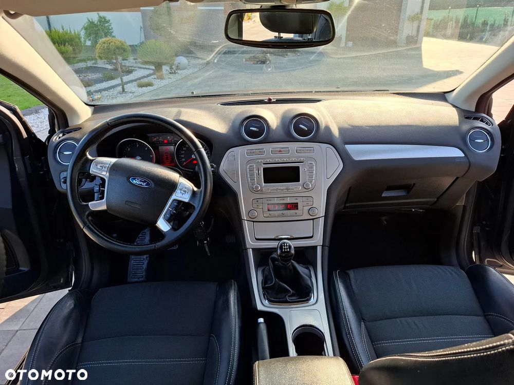 Ford Mondeo 1.8 TDCi Ambiente - 29
