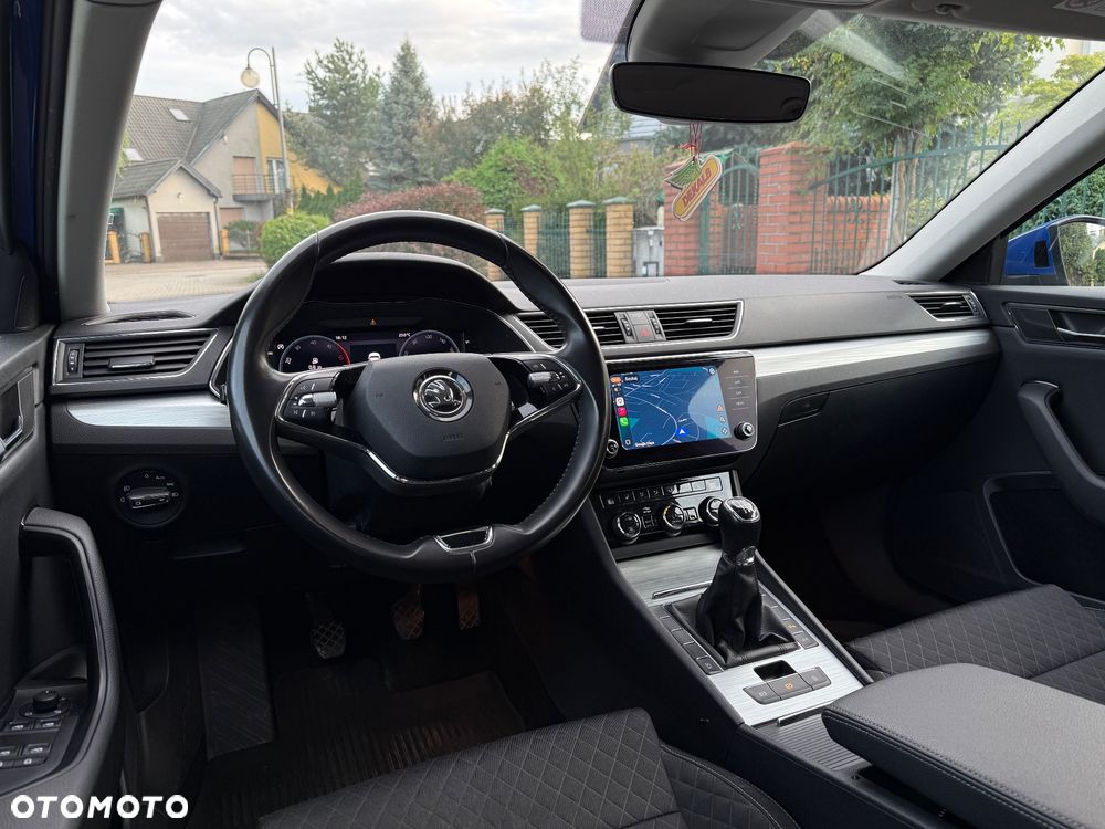Skoda Superb 2.0 TDI SCR Ambition - 9