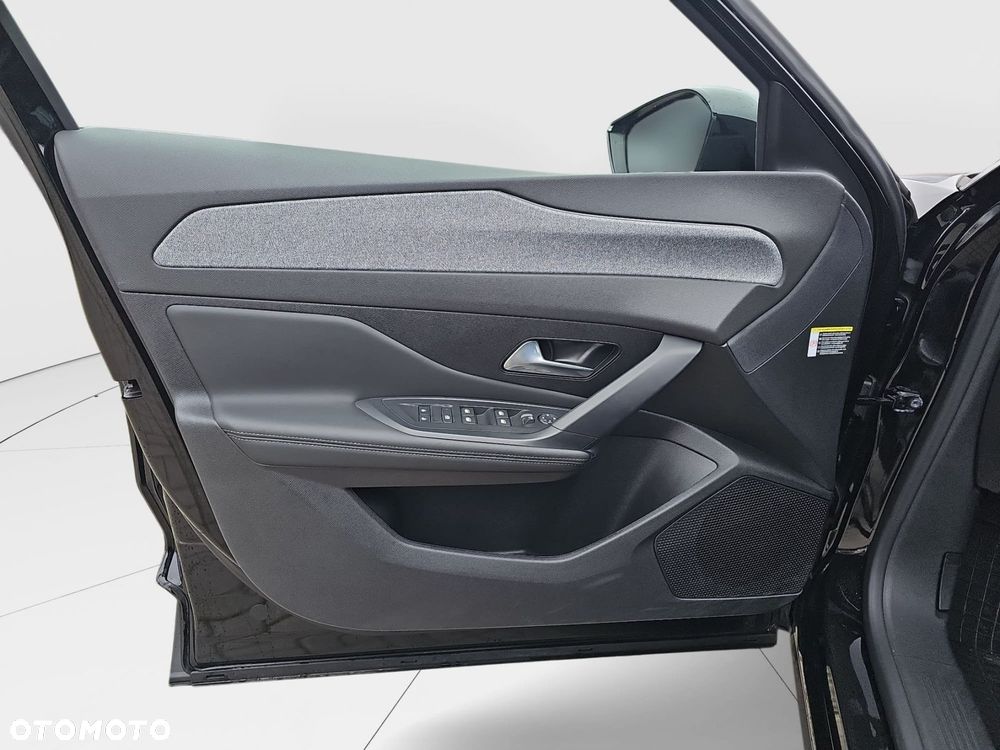 Peugeot 408 - 17