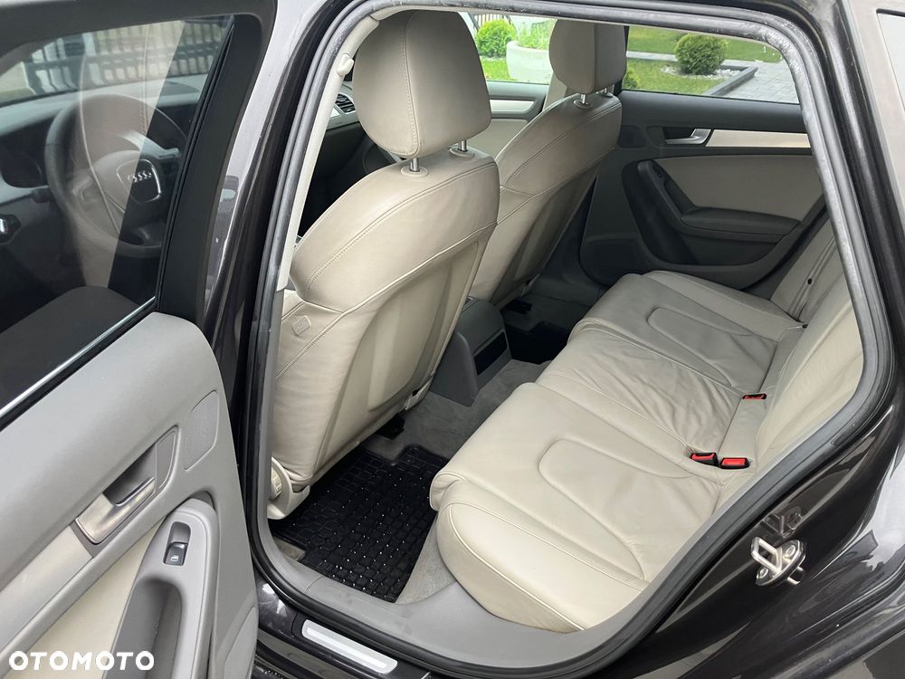 Audi A4 Avant 2.0 TFSI Attraction - 10