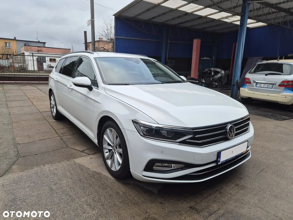 Volkswagen Passat Variant 2.0 TDI SCR DSG Business - 1