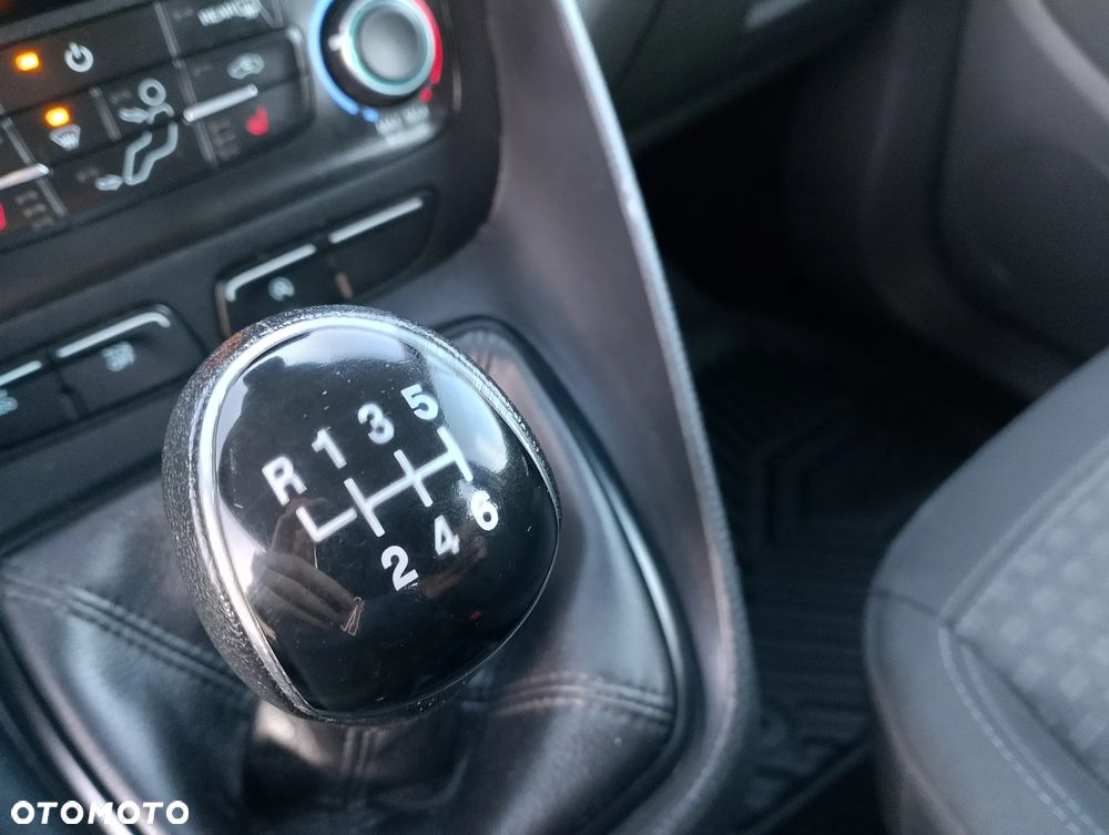 Ford Transit Connect - 27