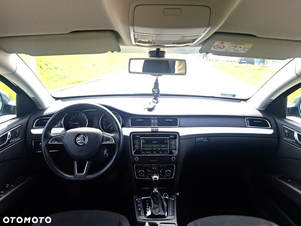 Skoda Superb 2.0 TDI 4x4 Elegance Outdoor DSG - 16