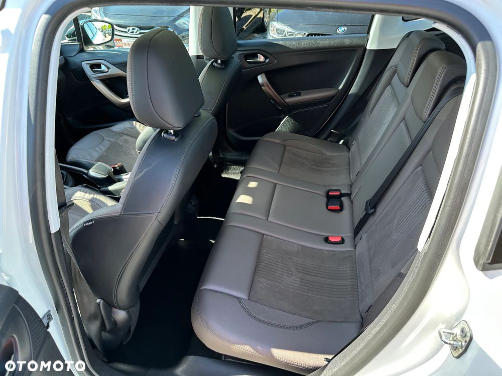 Peugeot 2008 - 22