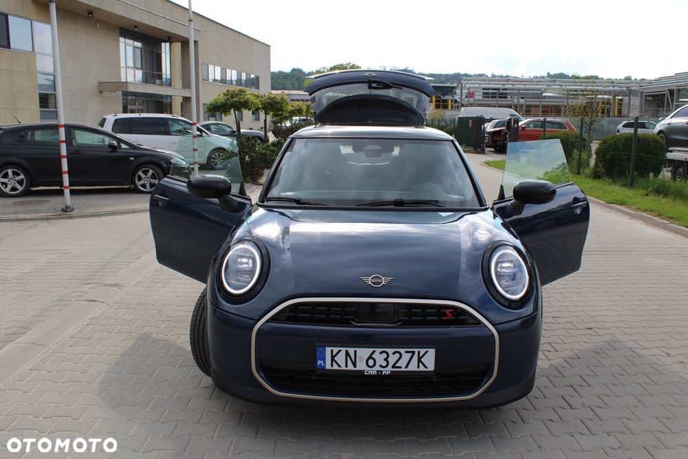 MINI Cooper S Favoured Trim - 14