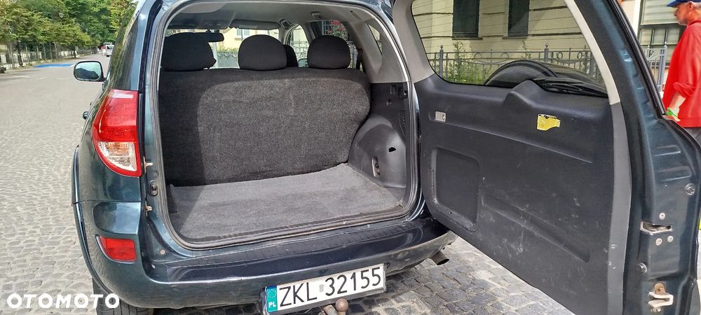 Toyota RAV4 - 12