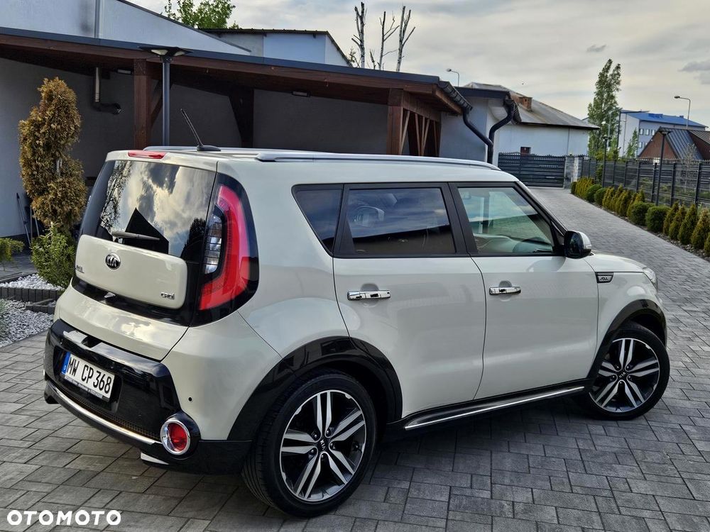 Kia Soul 1.6 CRDI Dream Team Edition - 11