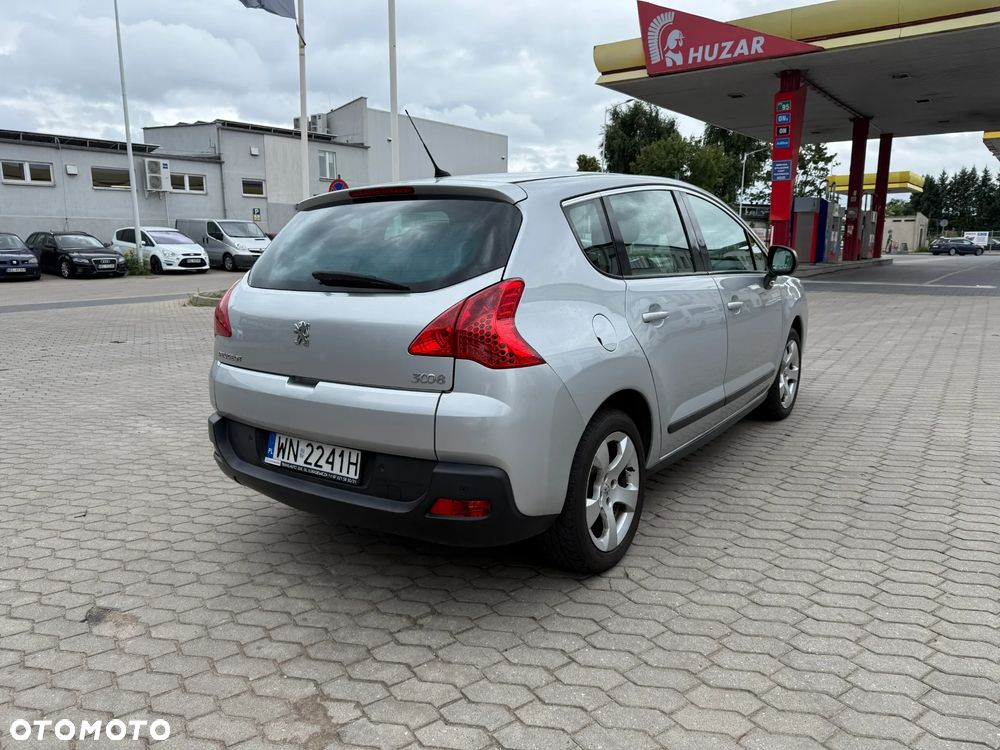 Peugeot 3008 2.0 HDi Allure - 10