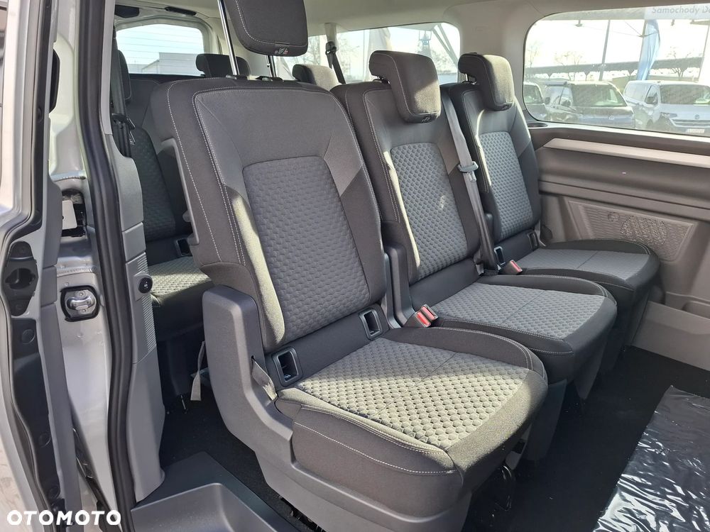 Volkswagen Caravelle - 8