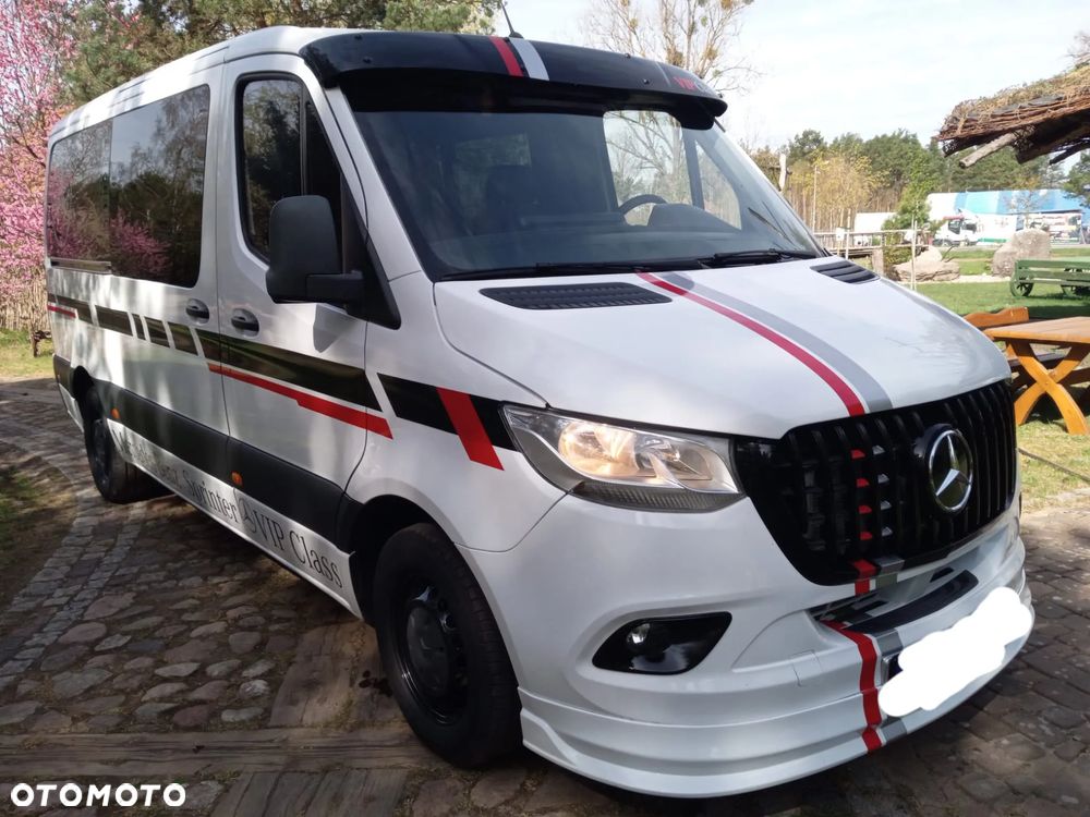 Mercedes-Benz Sprinter 907.221 - 10