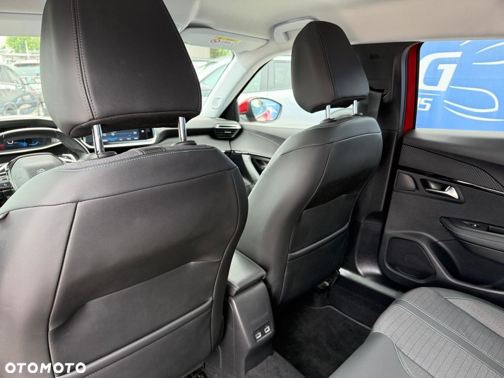 Peugeot 2008 1.5 BlueHDi Allure S&S EAT8 - 14