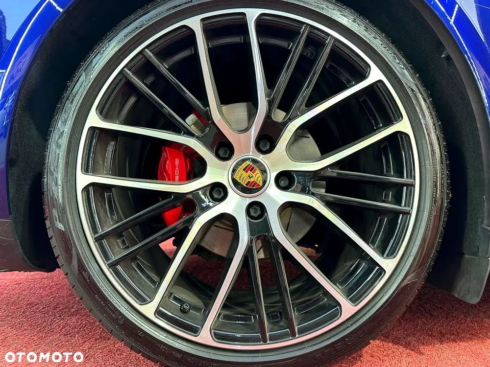 Porsche Panamera 4S - 16