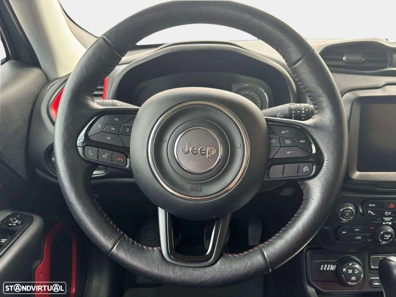 Jeep Renegade 1.3 TG 4Xe Trailhawk - 12