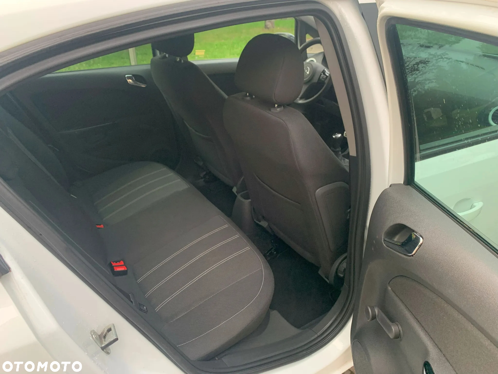 Opel Corsa 1.4 16V Color Edition - 13