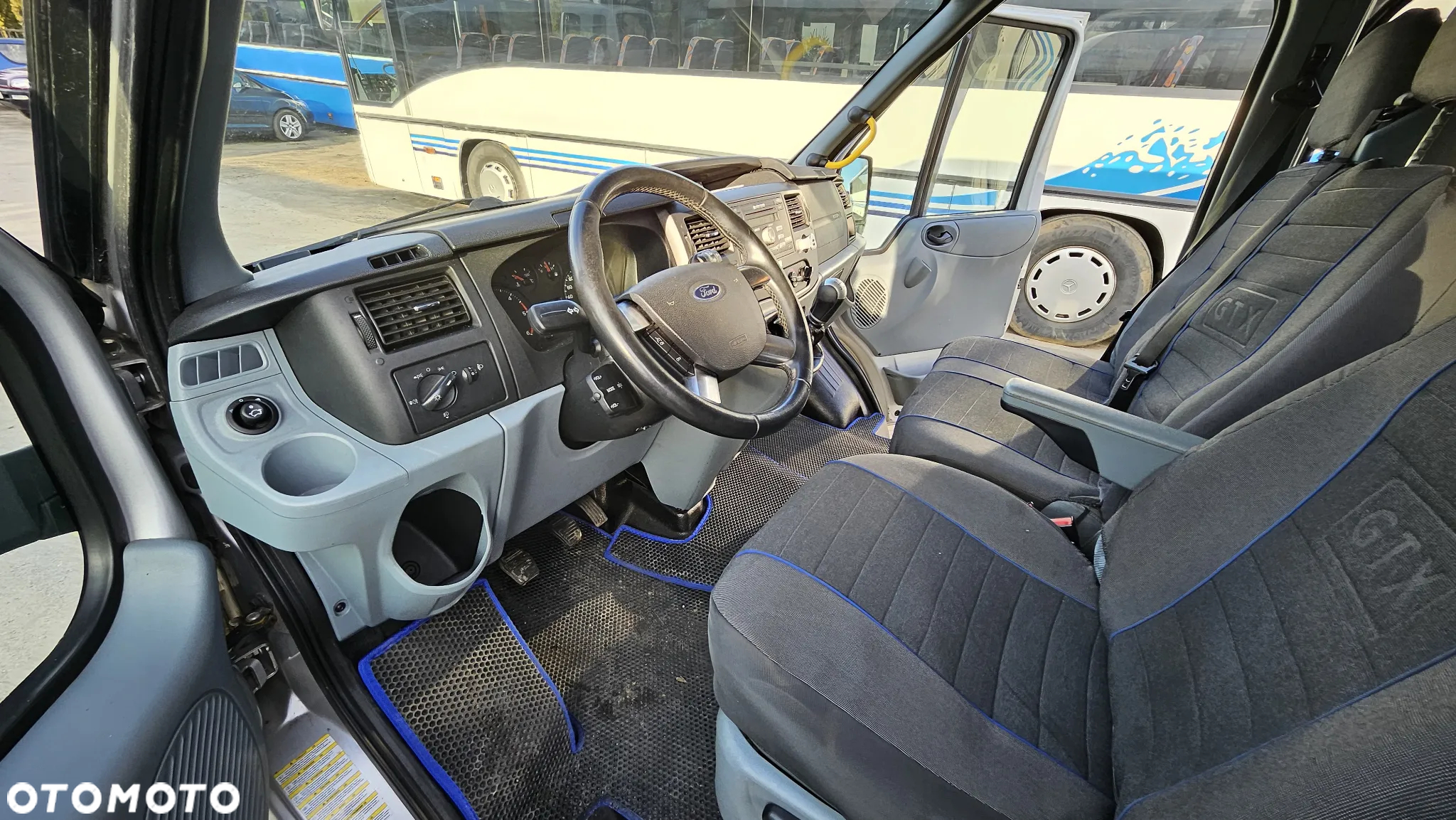 Ford Transit - 13