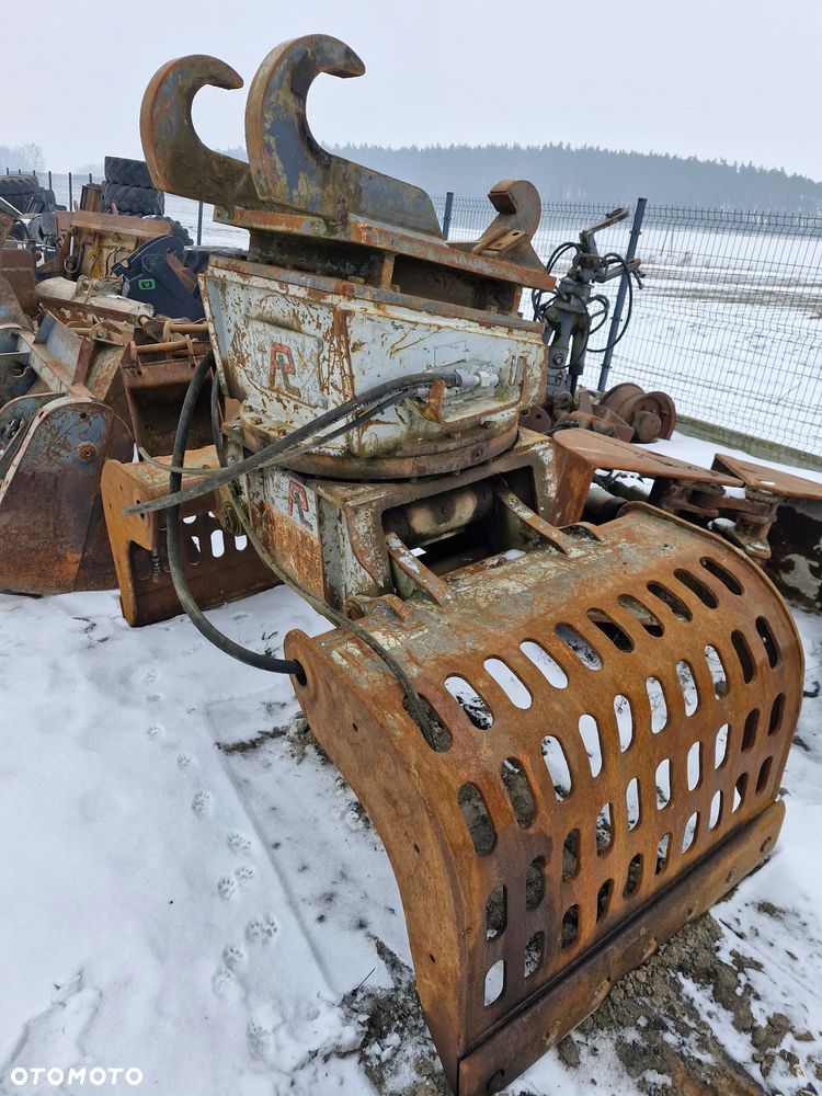 Caterpillar 319D - 18