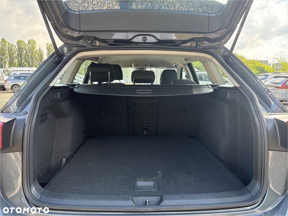 Volkswagen Golf 2.0 TDI Life - 15
