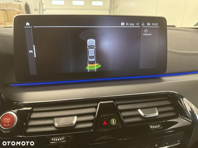 BMW Seria 5 530i mHEV - 16
