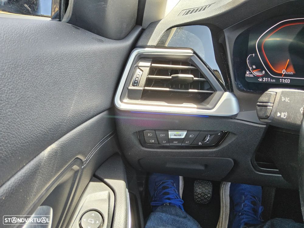 BMW 318 d Pack M - 7