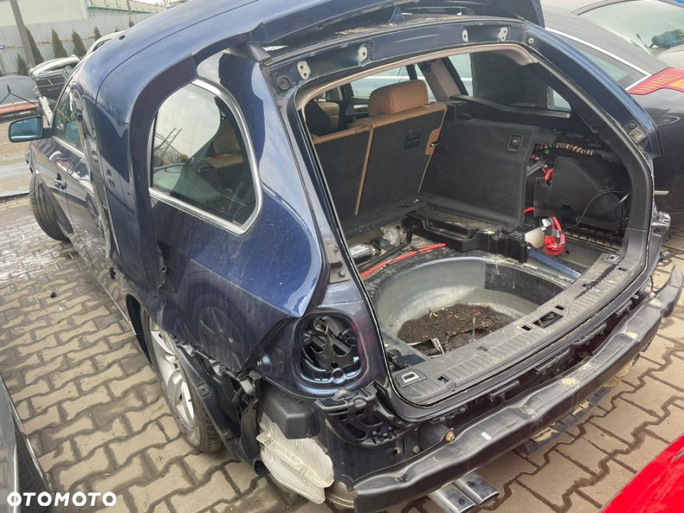 BMW 523i E61 na części - 13