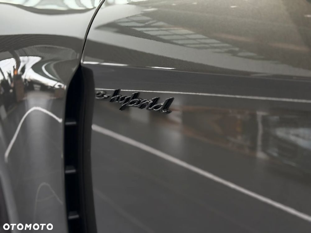Porsche Panamera 4 E-Hybrid PHEV - 15