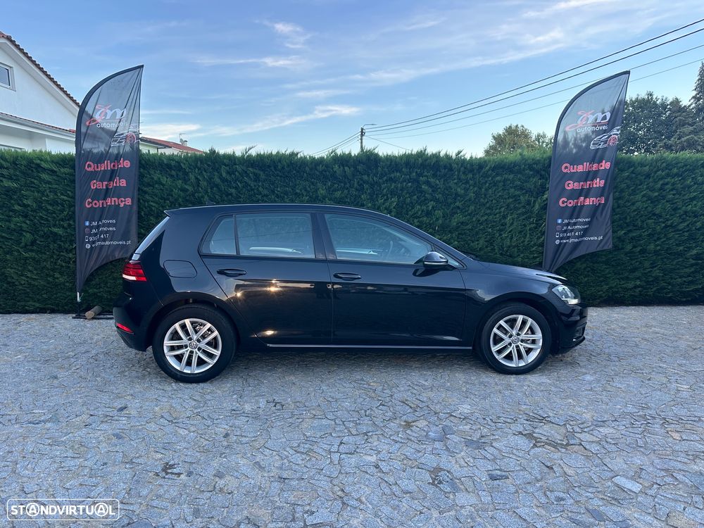 VW Golf 1.6 TDI Confortline - 4