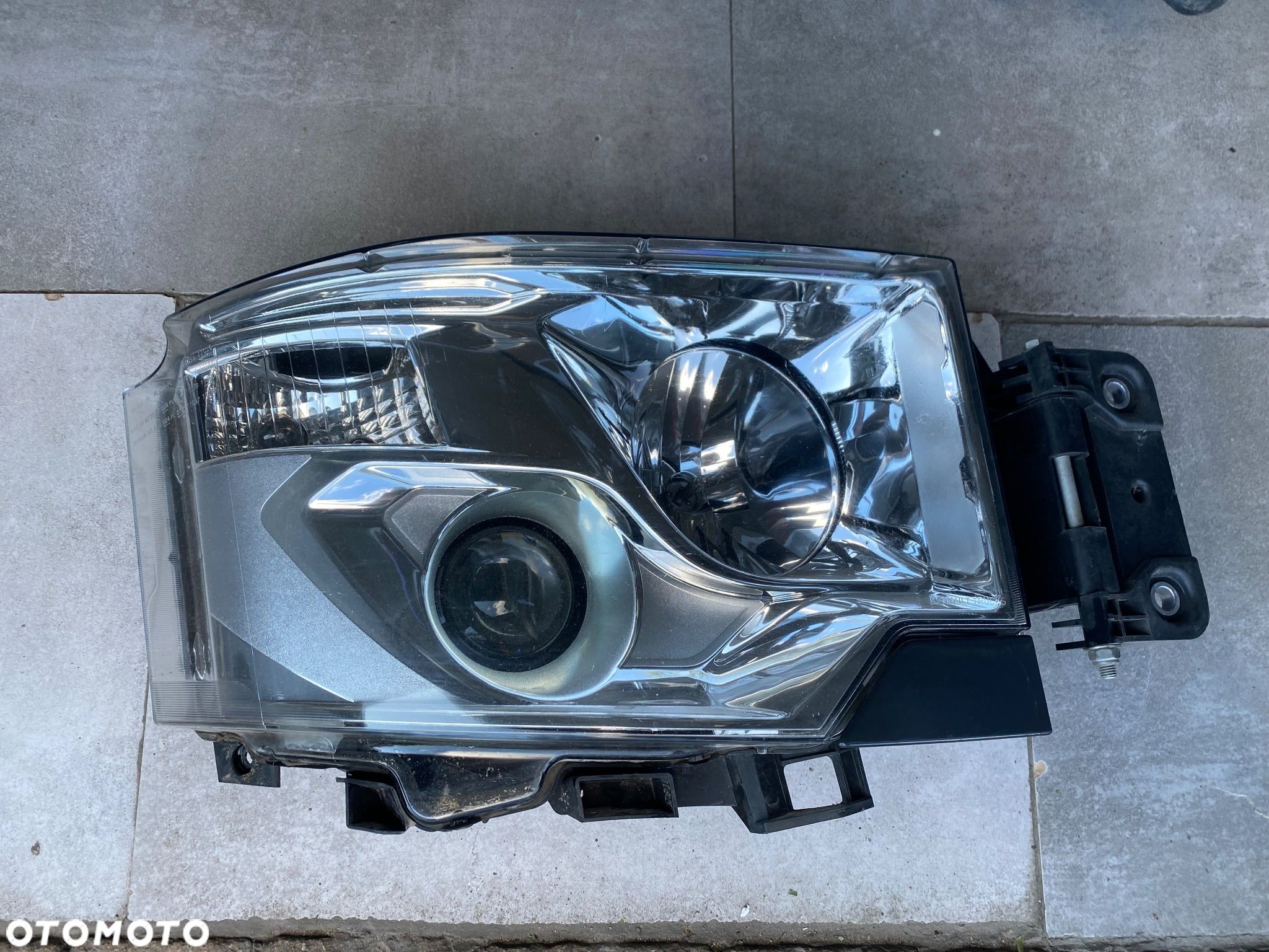 ENAULT T RANGE- LAMPA ZWYKŁA PR. ORG - 1
