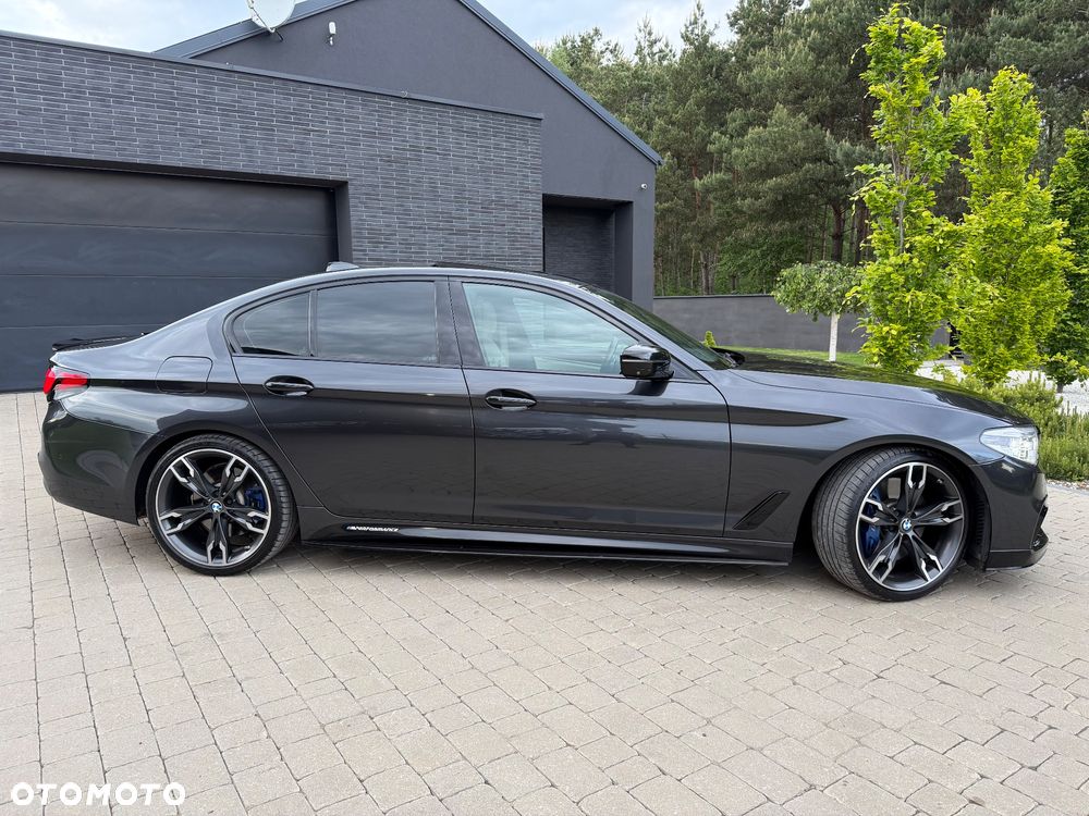 BMW Seria 5 M550i xDrive - 3