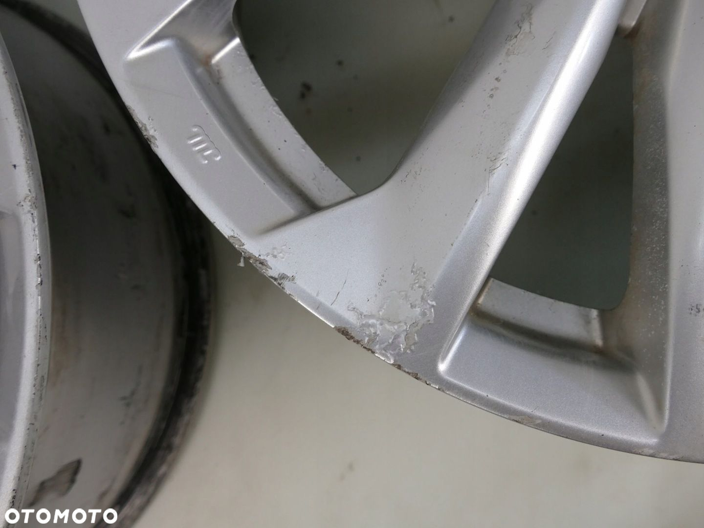 NISSAN QASHQAI J11 FELGI ALUMINIOWE 17" X 7J - 8
