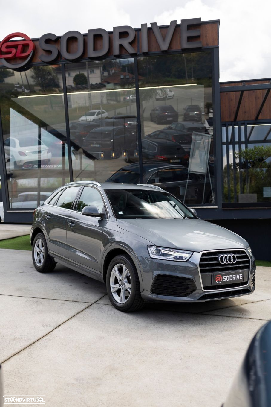 Audi Q3 2.0 TDI Sport - 16