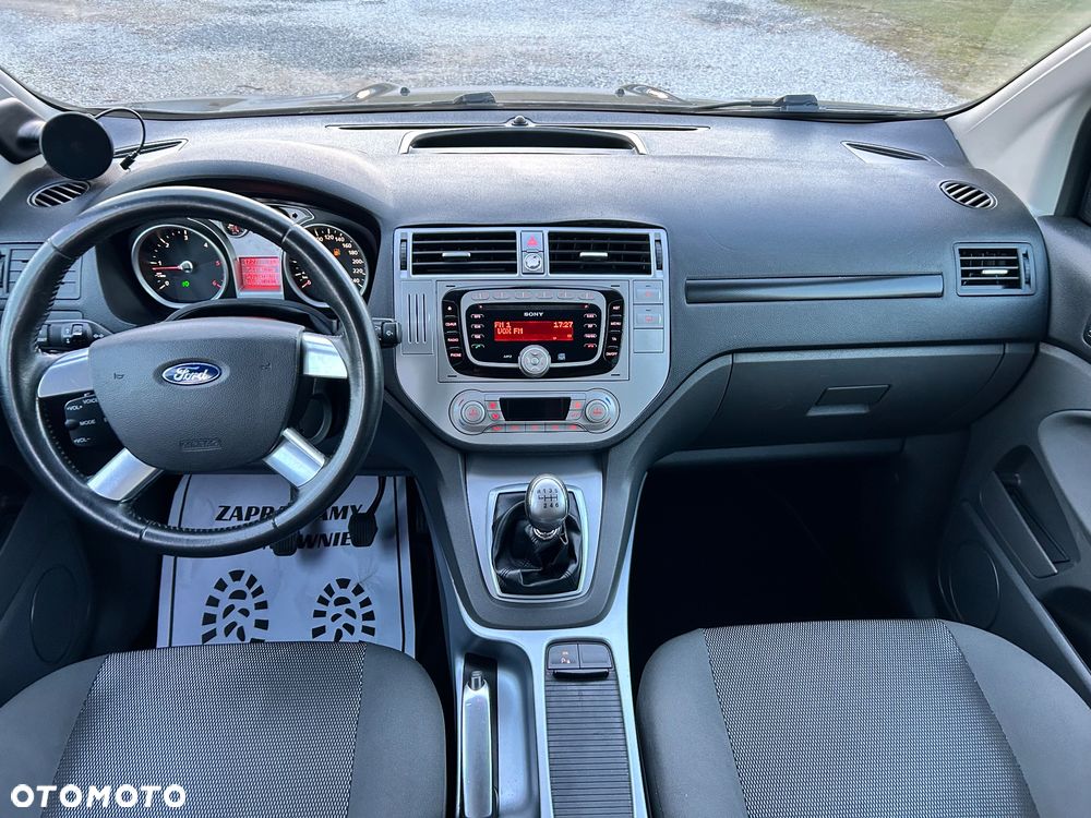 Ford Kuga 2.0 TDCi 4x4 Titanium - 33