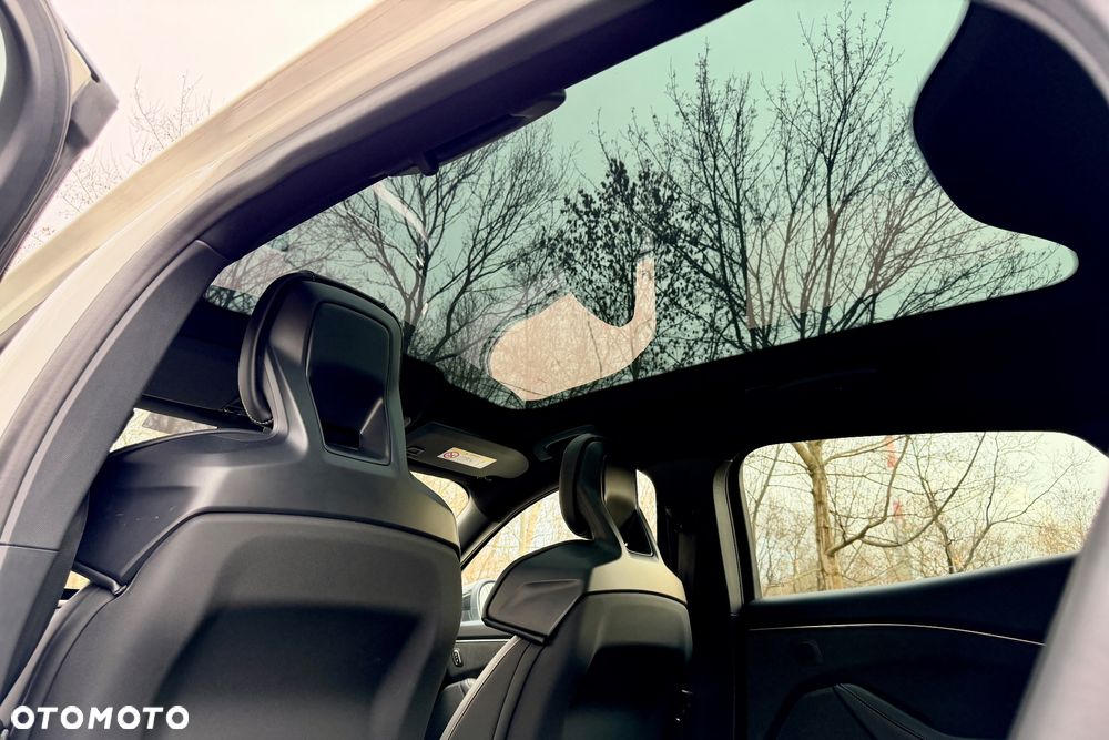 Ford Mustang Mach-E 98kWh AWD GT - 24