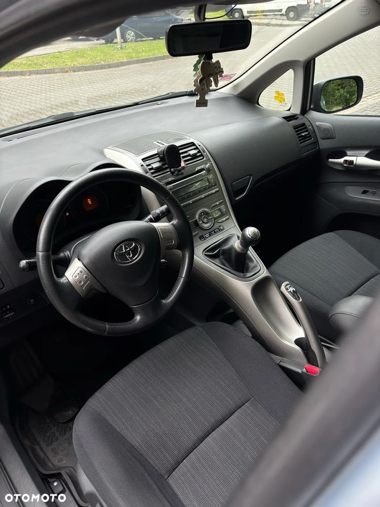 Toyota Auris 1.6 VVT-i Sol - 8