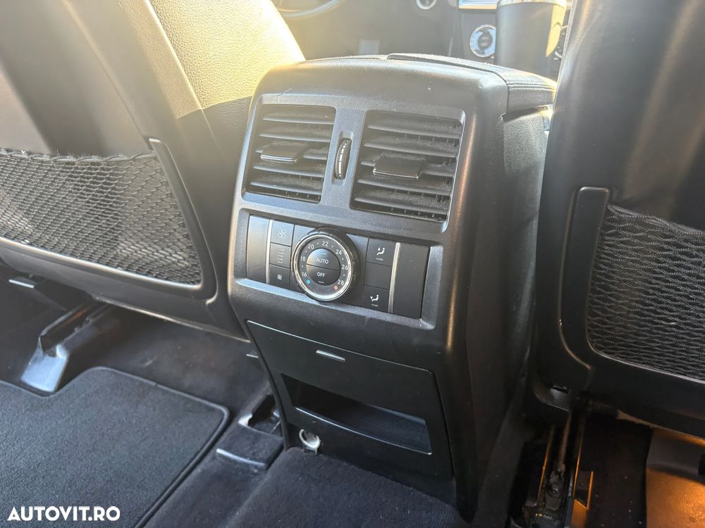 Mercedes-Benz GL - 12