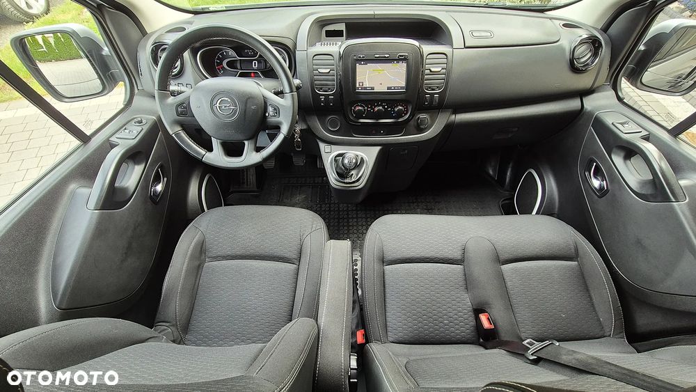 Opel Vivaro L2H1 2,9t Elegance Business - 16