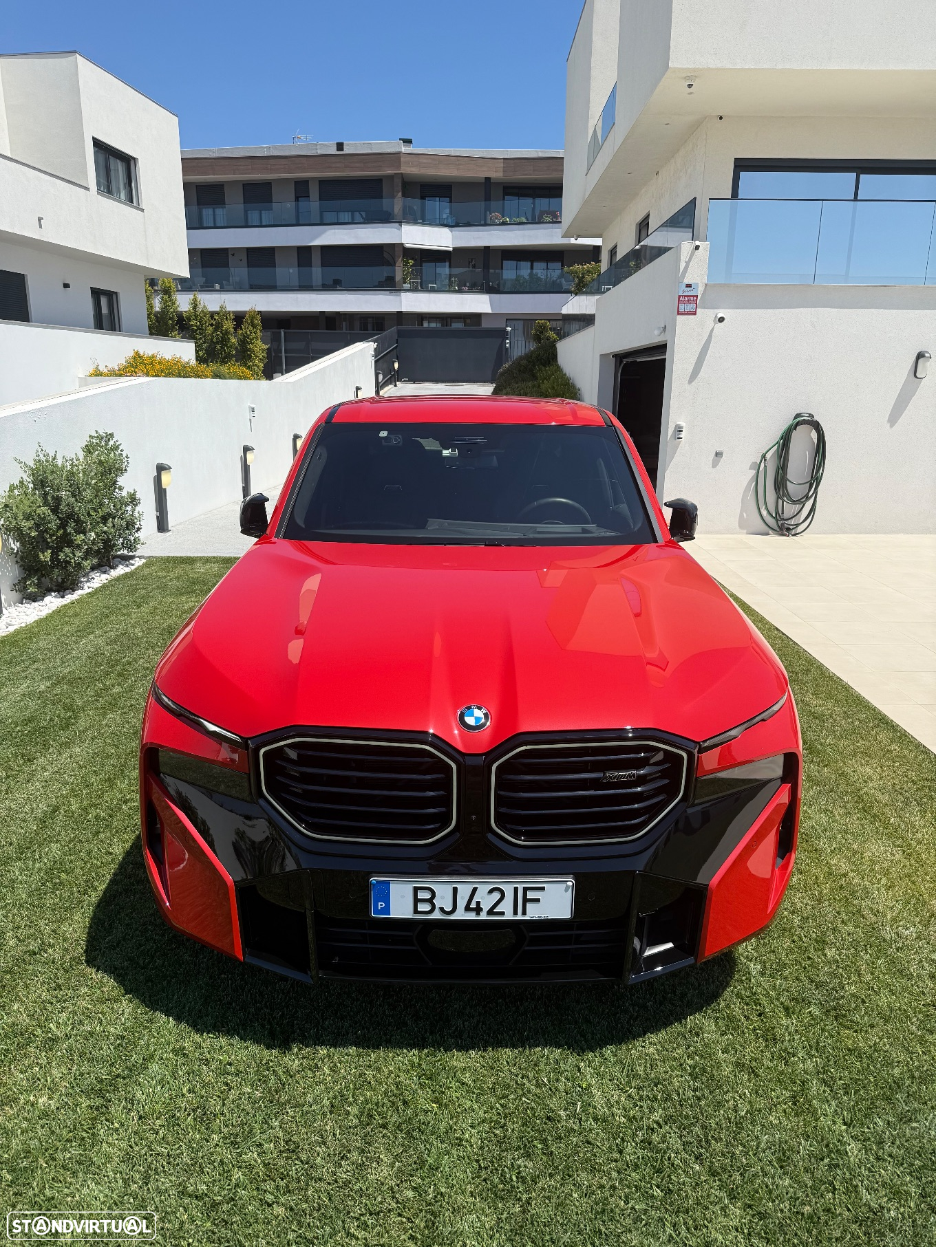 BMW XM Label Red - 6
