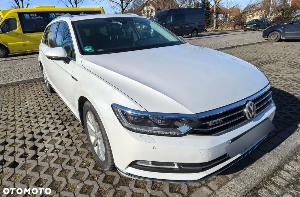 Volkswagen Passat Variant 2.0 TDI Bi-Turbo BMT 4Mot Highline DSG - 11
