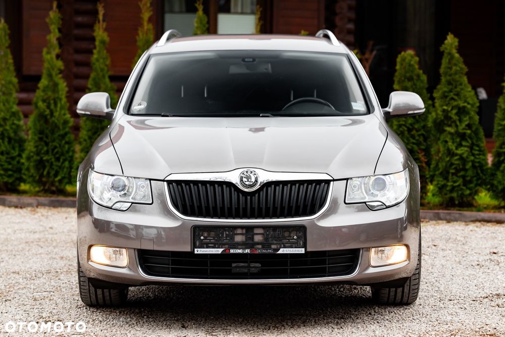 Skoda Superb 2.0 TDI Elegance Green tec - 14