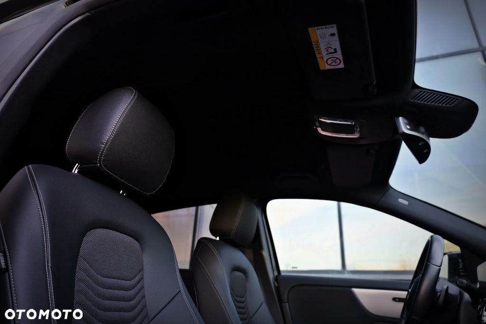 Mercedes-Benz GLA 200 Style - 23