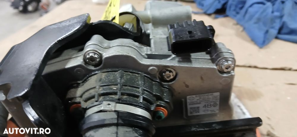 Compresor de clima Renault Captur  Arkana Hybrid 1.6 E-Tech 2022 cod 926000464R - 6