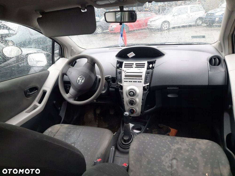 Toyota Yaris II 2005-2011 CZĘŚCI SREBRNA 1E7 1,4 D4D DIESEL - 8