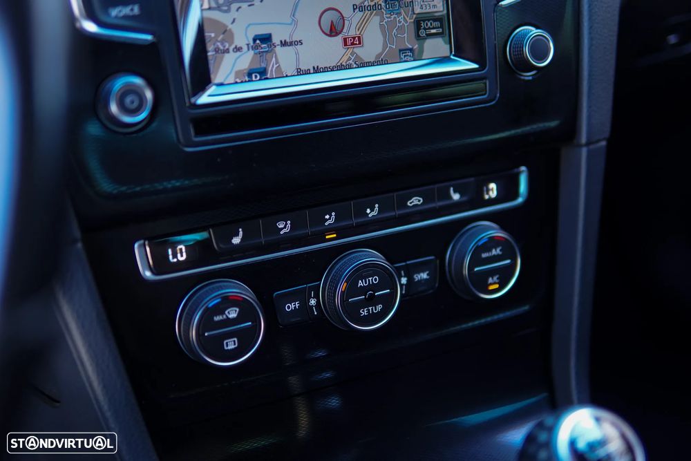 VW Golf GTI Performance BlueMotion - 57