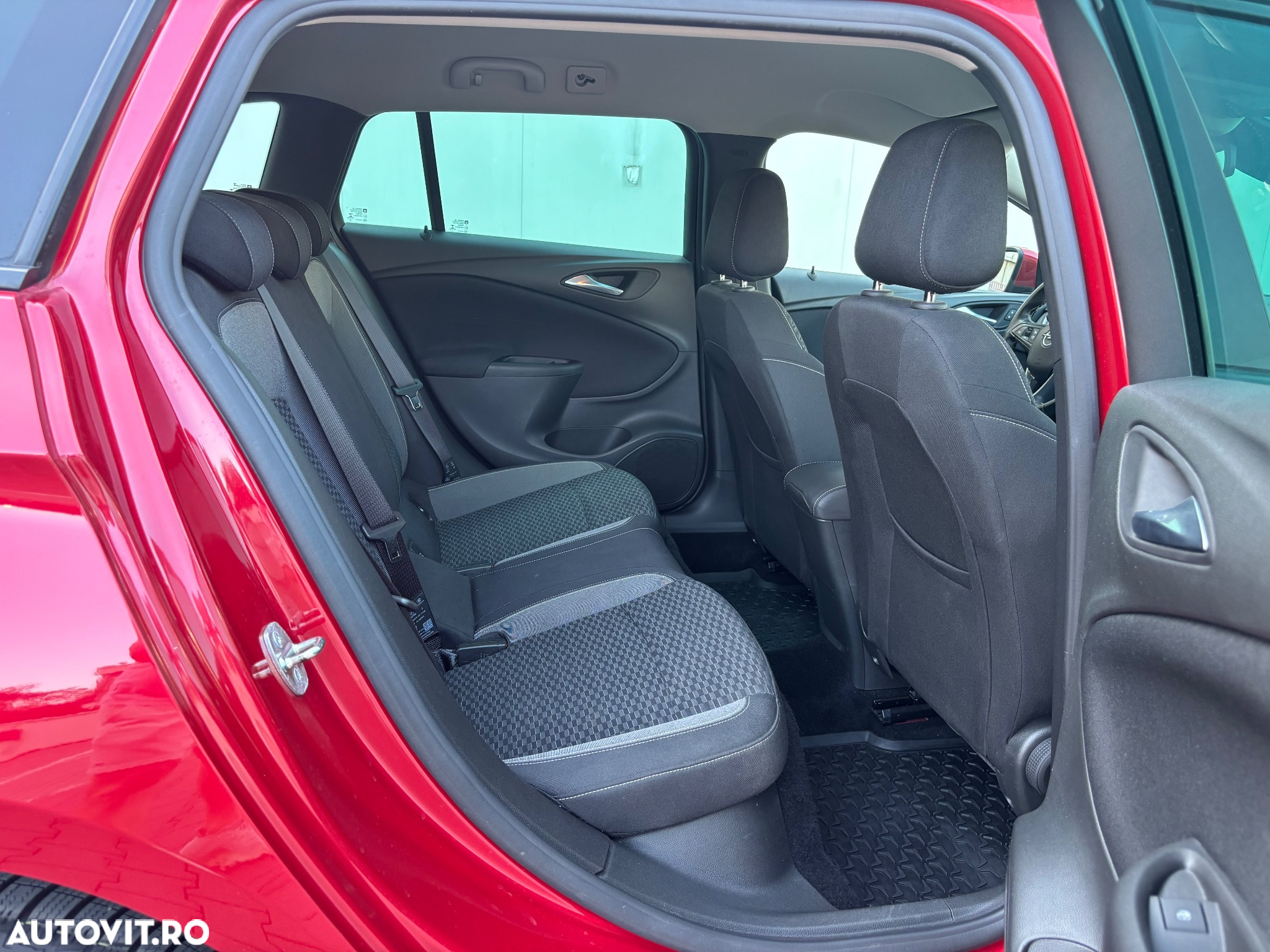 Opel Astra 1.2 Turbo Start/Stop Business Edition - 8