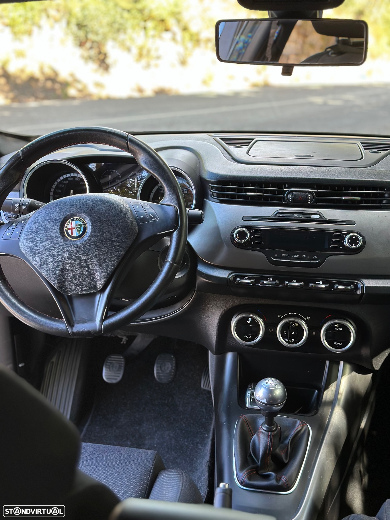 Alfa Romeo Giulietta 1.6 JTDm Veloce - 16