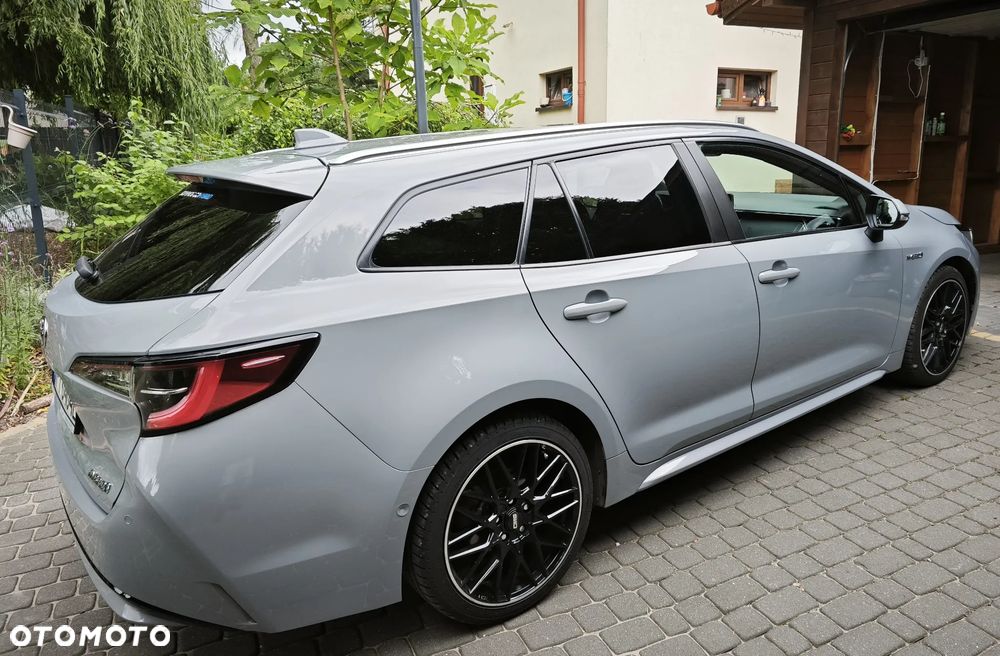 Toyota Corolla 1.8 Hybrid Comfort - 13