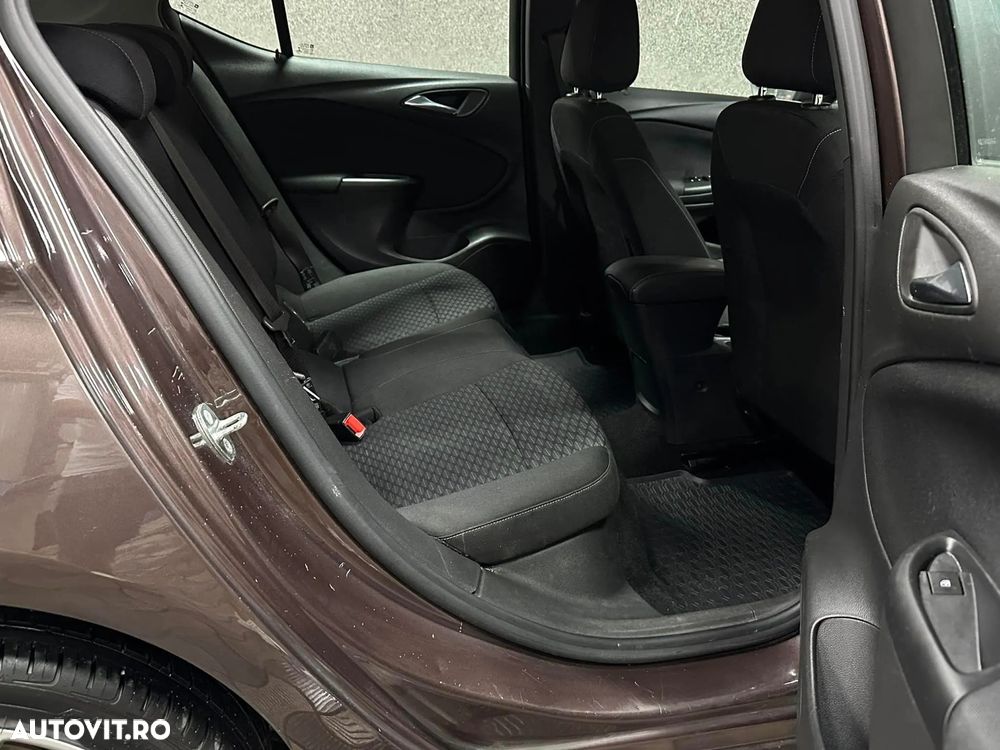 Opel Astra 1.6 CDTI DPF ecoFLEX Start/Stop Edition - 8