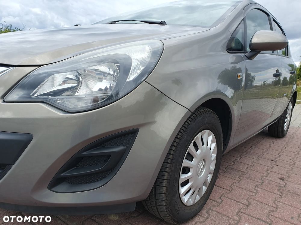 Opel Corsa 1.2 16V Cosmo - 10